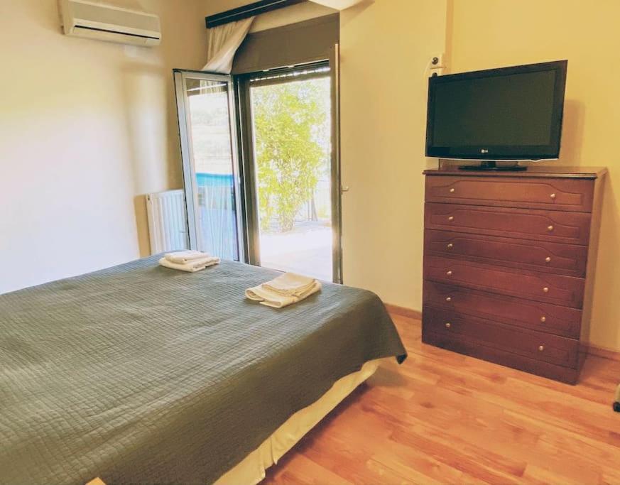 דירות ראפינה Summer House With A Pool Near Sea, Port & Airport מראה חיצוני תמונה